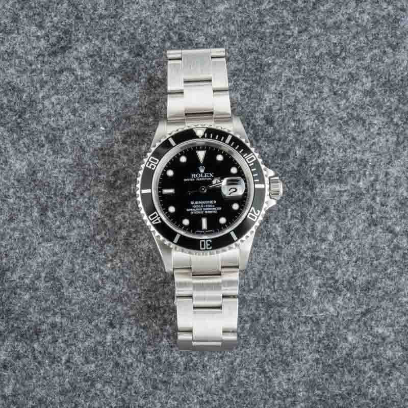 Pre-owned Rolex 16610 Submariner Black Dial image 1