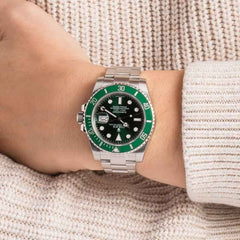 Used Rolex Submariner Green Hulk Ref 116610LV image 2