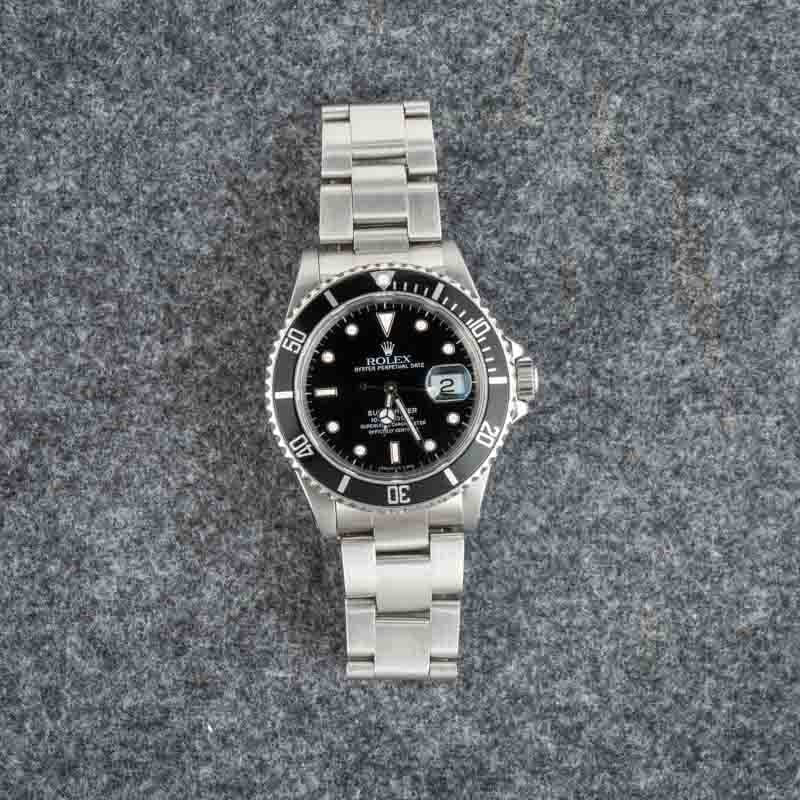 Pre-owned Rolex Submariner 16610 Black Dial image 3
