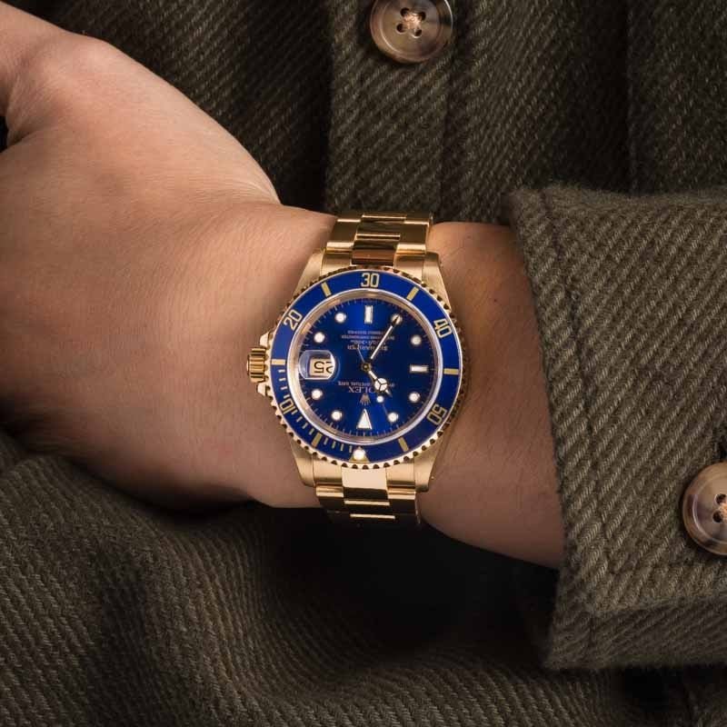 Pre-owned Yellow Gold Rolex Submariner ref 16618 Blue Dial image 3