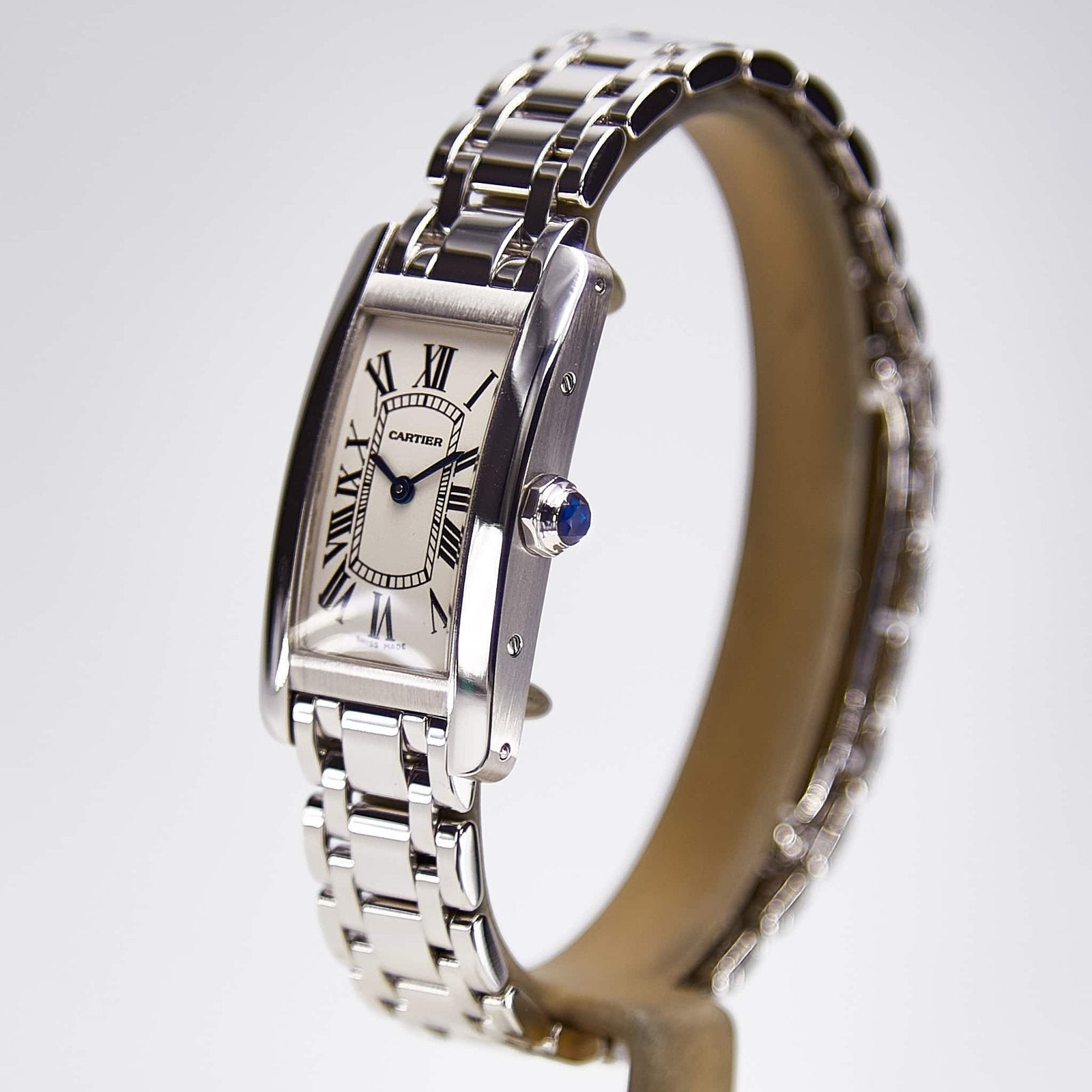 Cartier Tank Américaine (1713) image 2