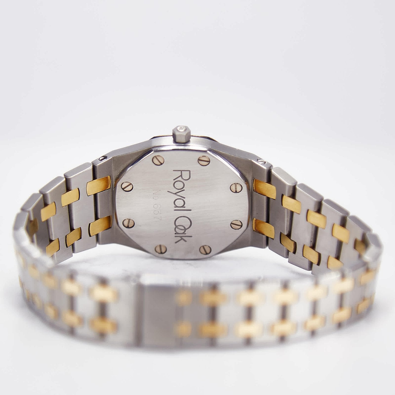 Audemars Piguet Royal Oak (6007SA) image 4