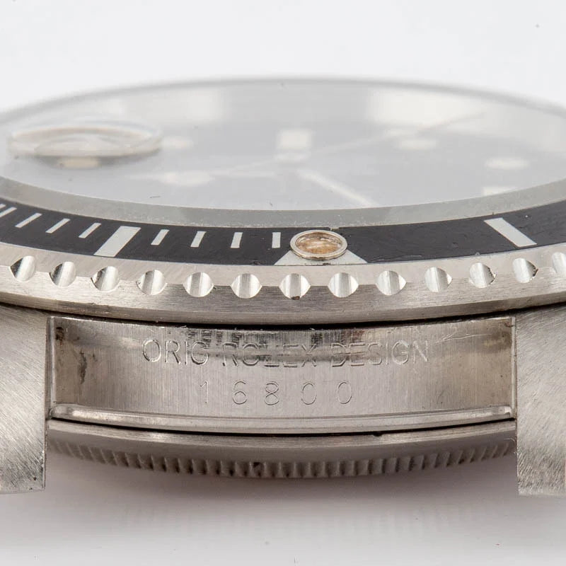 Vintage Rolex Submariner 16800 Black Dial image 5