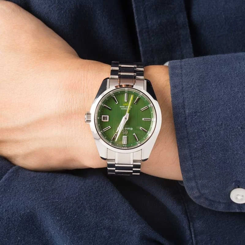 Grand Seiko Heritage Collection SBGJ259 Green Dial image 2